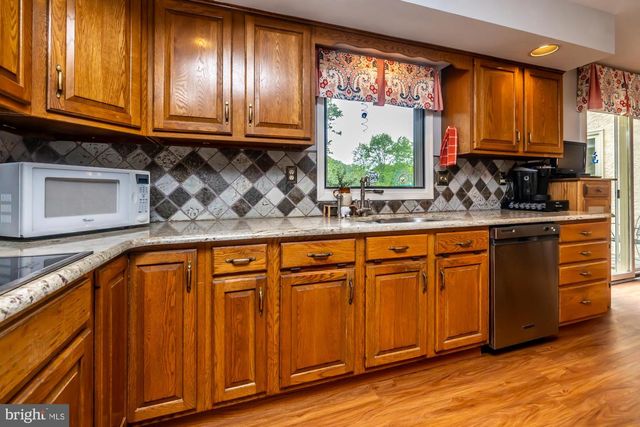 870 SILVERWOOD DR, West Chester, PA 19382