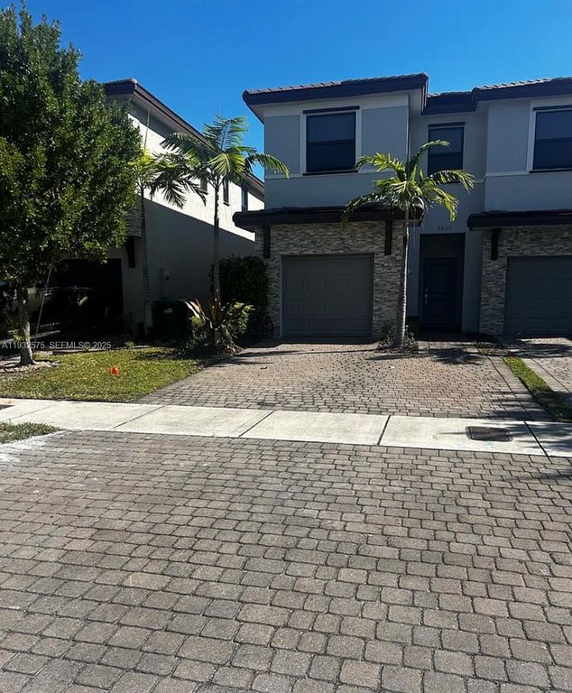 25137 SW 108th Ave, Homestead, FL 33032