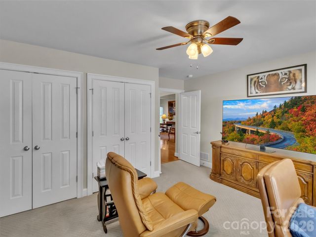 49 Kenai Trail, Waynesville, NC 28786