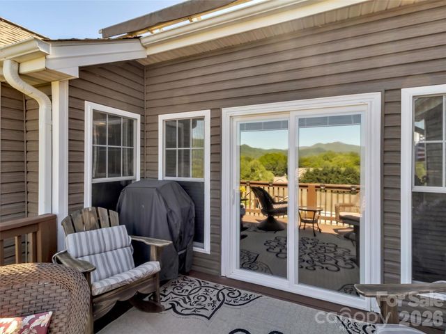 49 Kenai Trail, Waynesville, NC 28786