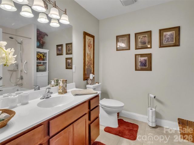 49 Kenai Trail, Waynesville, NC 28786