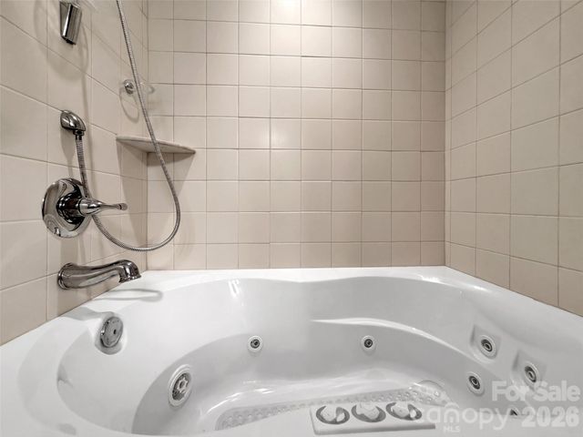 49 Kenai Trail, Waynesville, NC 28786