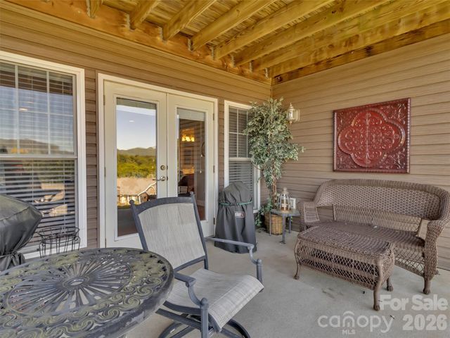 49 Kenai Trail, Waynesville, NC 28786