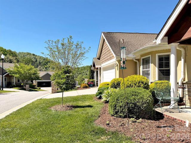 49 Kenai Trail, Waynesville, NC 28786
