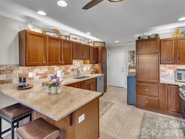 49 Kenai Trail, Waynesville, NC 28786