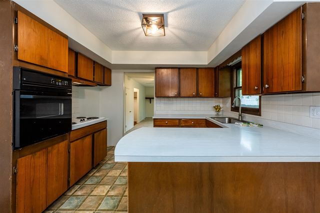 1719 Santa Maria Drive, Stevensville, MI 49127