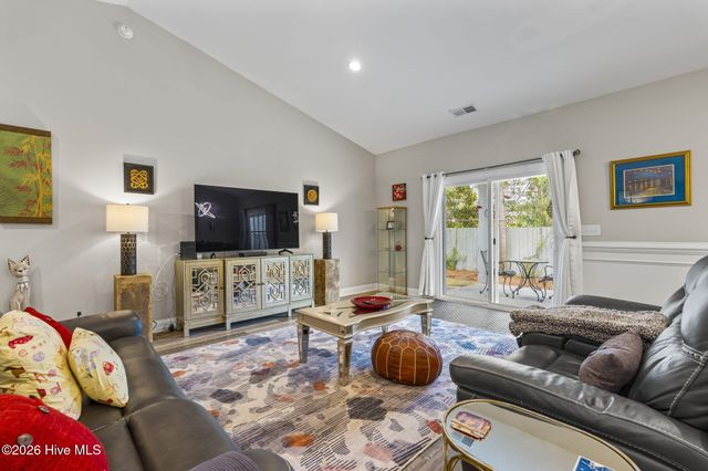 817 White Heron Cove, Murrells Inlet, SC 29576