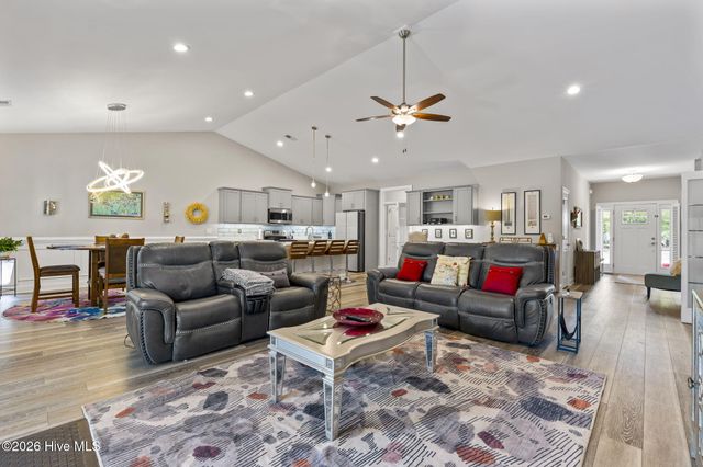 817 White Heron Cove, Murrells Inlet, SC 29576