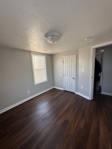 7 Sixth St. 2, Attleboro, MA 02703