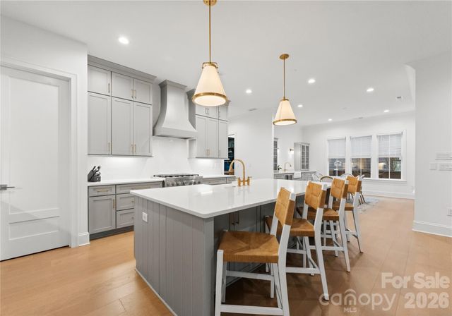 1527 St George Street, Charlotte, NC 28205