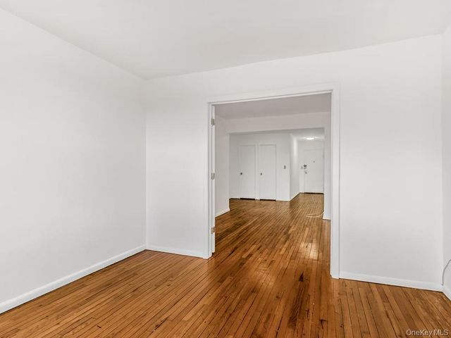 43 Bronx River Road 8A, Yonkers, NY 10704