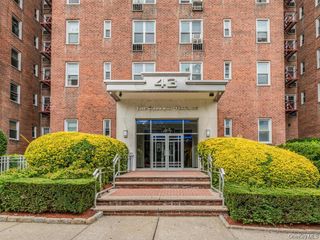 43 Bronx River Road 8A, Yonkers, NY 10704
