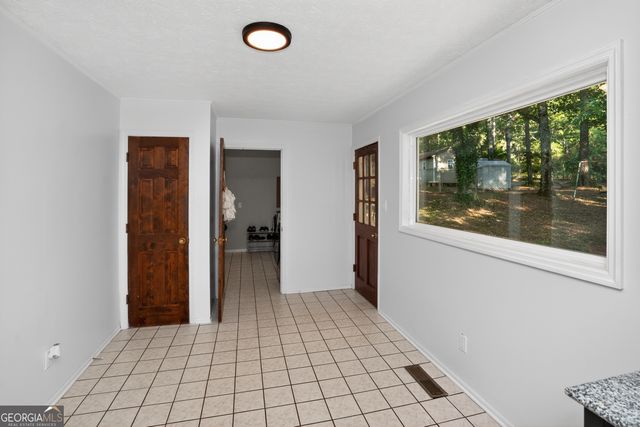 662 Highway 18 W, Barnesville, GA 30204