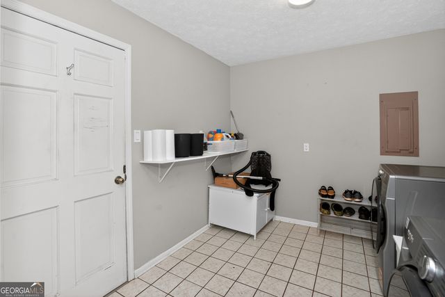 662 Highway 18 W, Barnesville, GA 30204