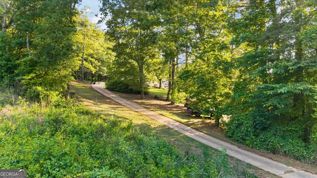 662 Highway 18 W, Barnesville, GA 30204