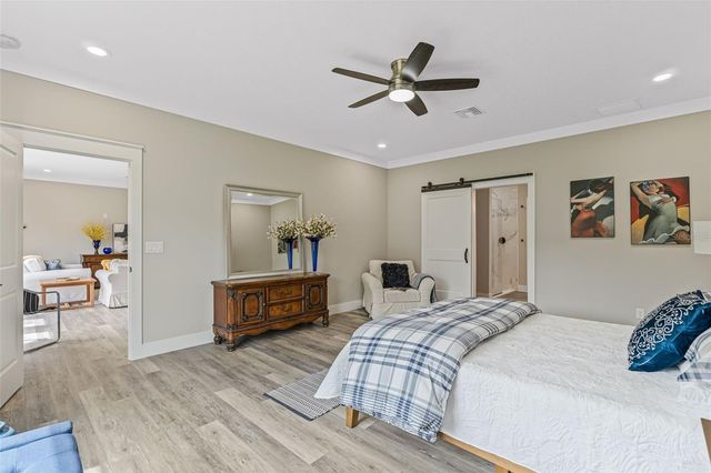 100 FAIRWAY CIRCLE, Umatilla, FL 32784