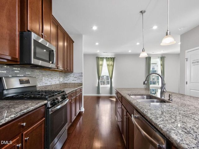 105 Journey Place, Durham, NC 27703