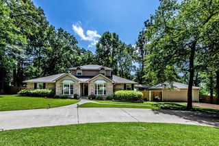 1430 River Oaks Drive, Huntsville, TX 77340