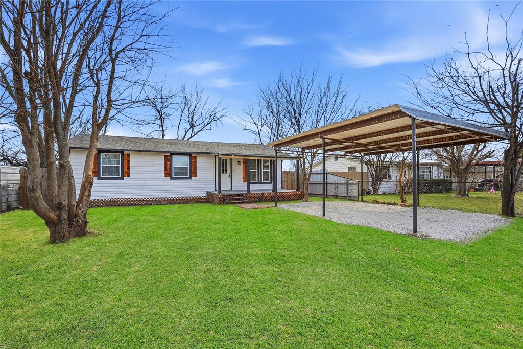 1100 SE 9th Street, Mineral Wells, TX 76067