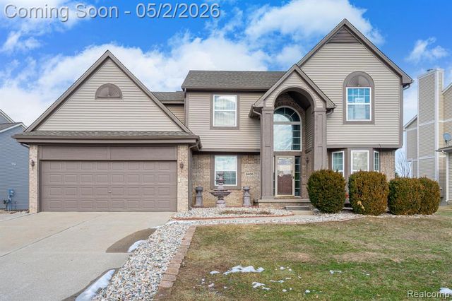 8406 Sherwood Drive, Grand Blanc, MI 48439