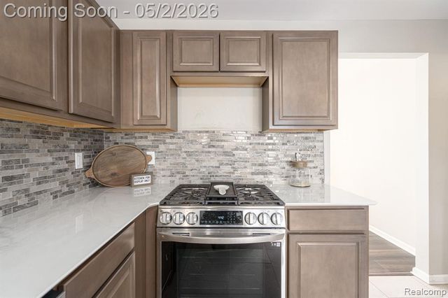 8406 Sherwood Drive, Grand Blanc, MI 48439