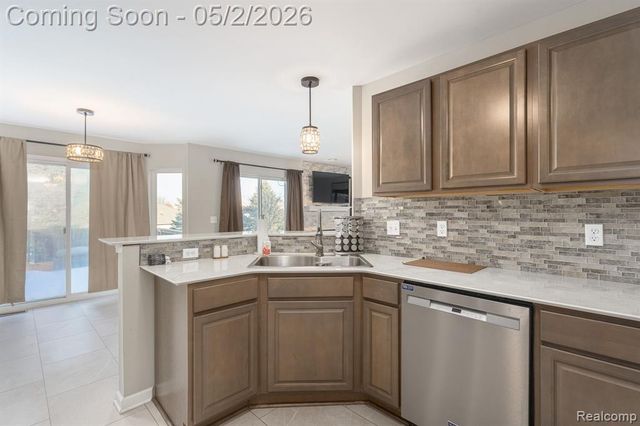 8406 Sherwood Drive, Grand Blanc, MI 48439