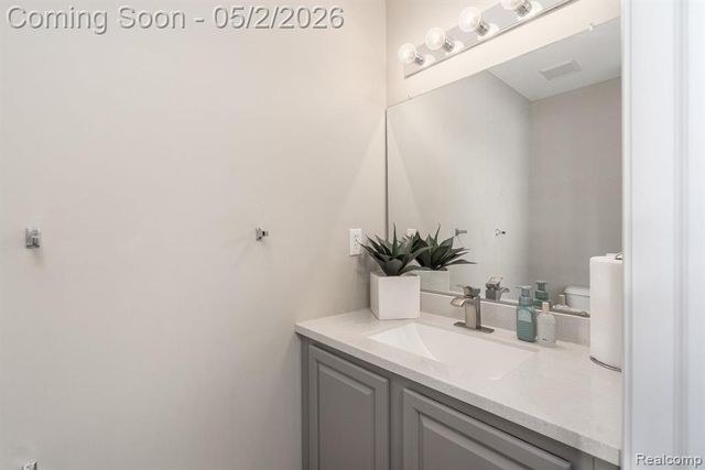 8406 Sherwood Drive, Grand Blanc, MI 48439