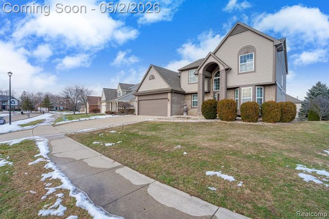 8406 Sherwood Drive, Grand Blanc, MI 48439