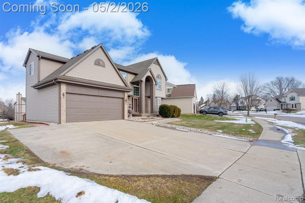 8406 Sherwood Drive, Grand Blanc, MI 48439