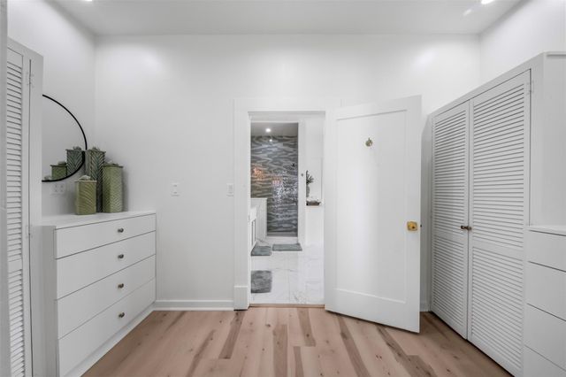 696 Villa Drive, Crystal Beach, TX 77650