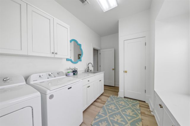 696 Villa Drive, Crystal Beach, TX 77650