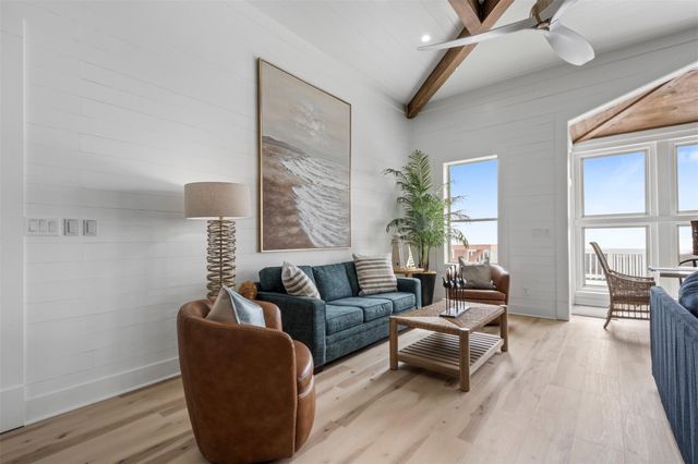 696 Villa Drive, Crystal Beach, TX 77650