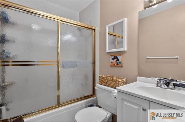 804 Madaline Drive 804, Avenel, NJ 07001