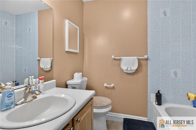 804 Madaline Drive 804, Avenel, NJ 07001