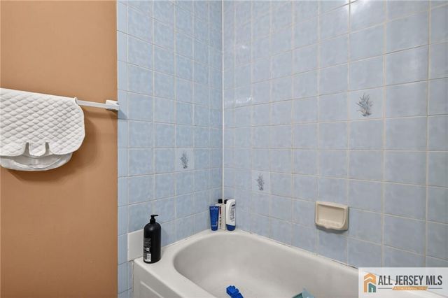 804 Madaline Drive 804, Avenel, NJ 07001