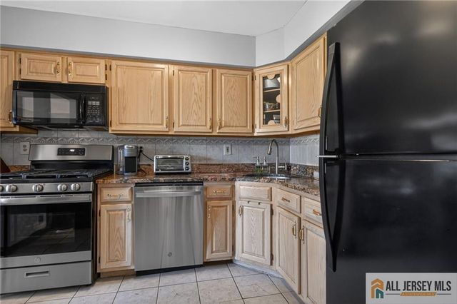 804 Madaline Drive 804, Avenel, NJ 07001