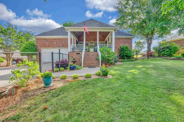 823 Indian Trail Run, Inman, SC 29349