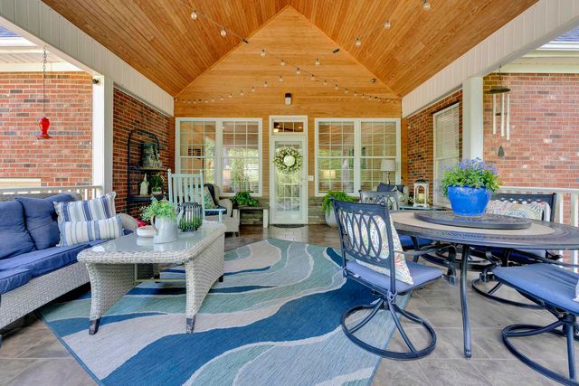 823 Indian Trail Run, Inman, SC 29349