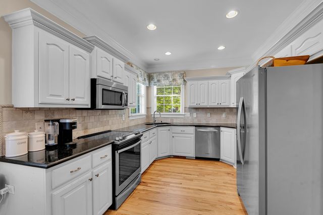 823 Indian Trail Run, Inman, SC 29349