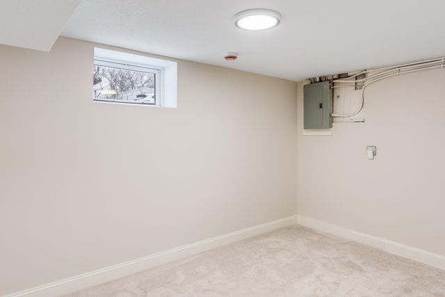 4158 Zane Avenue N, Robbinsdale, MN 55422