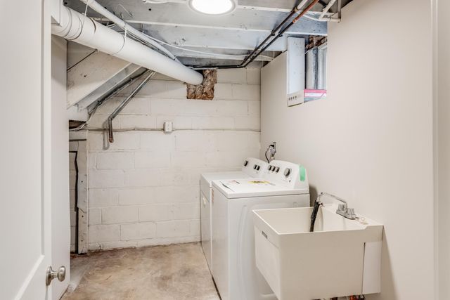 4158 Zane Avenue N, Robbinsdale, MN 55422