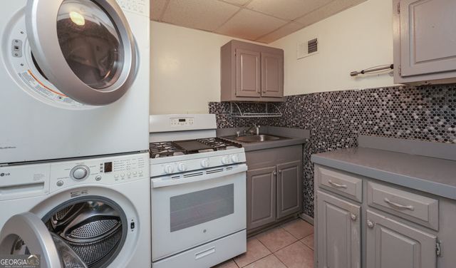 3029 Clove Tree Lane, Woodstock, GA 30189