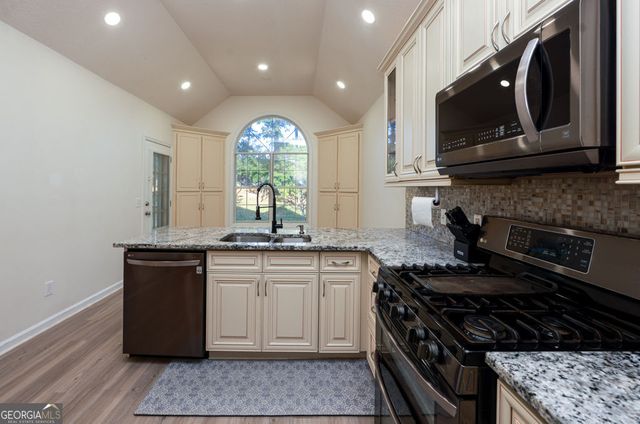 3029 Clove Tree Lane, Woodstock, GA 30189