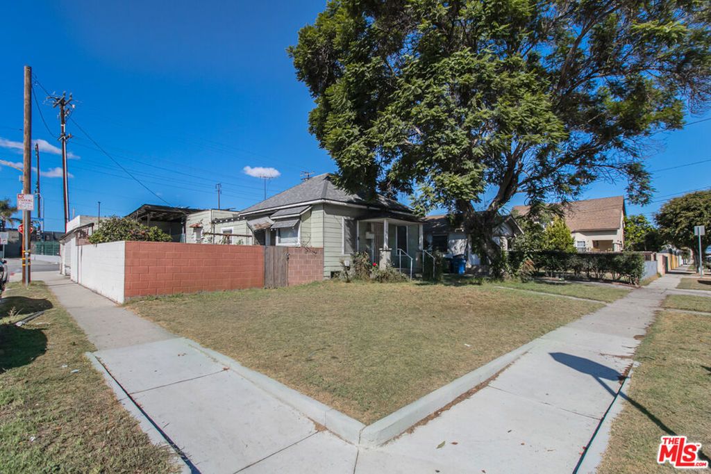 Image 1 of property listing at 6541 Regent Street, Huntington Park, CA 90255