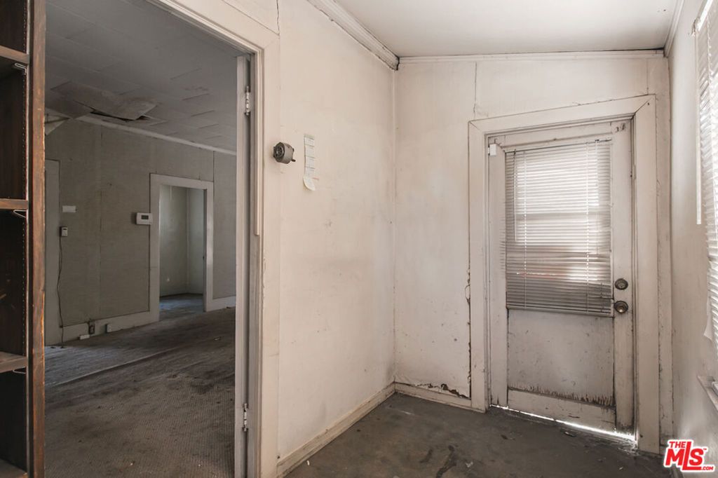 Image 10 of property listing at 6541 Regent Street, Huntington Park, CA 90255