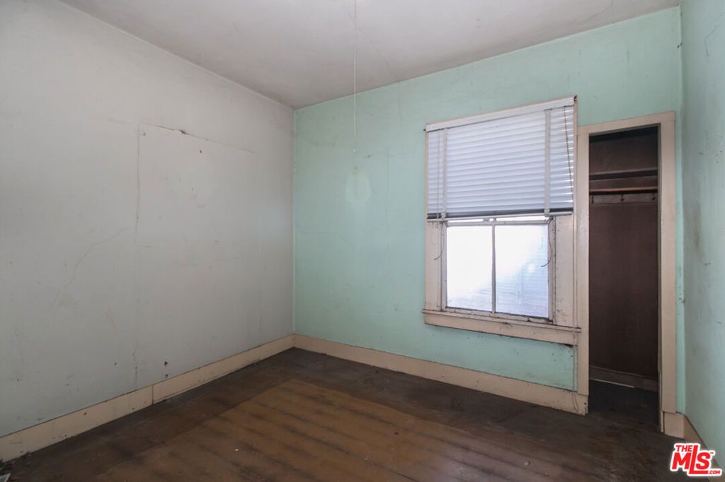 Image 11 of property listing at 6541 Regent Street, Huntington Park, CA 90255