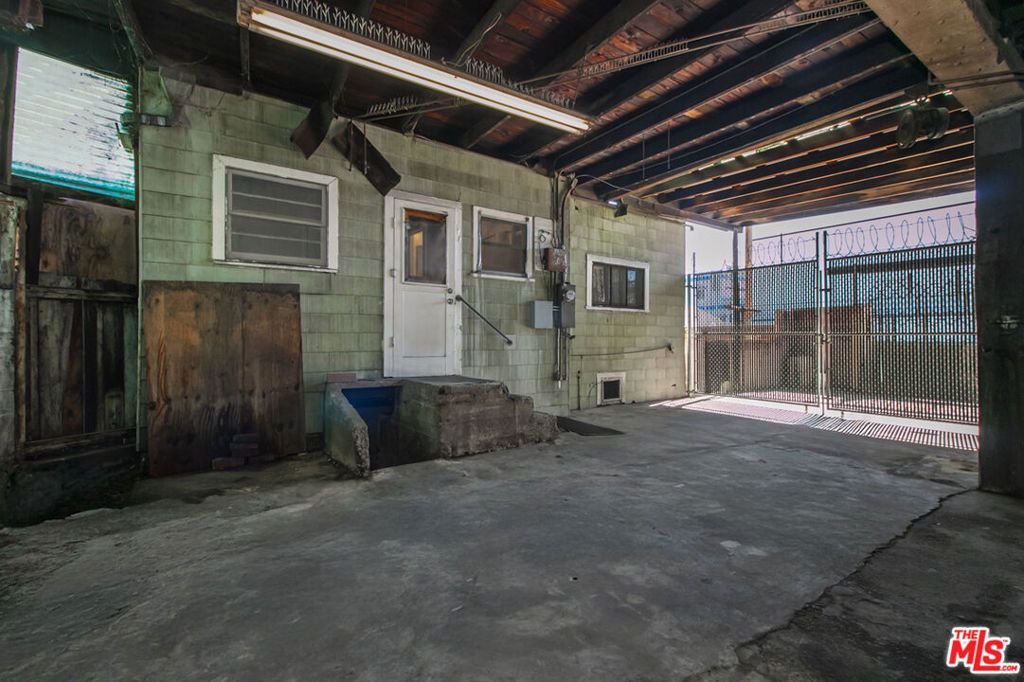 Image 21 of property listing at 6541 Regent Street, Huntington Park, CA 90255