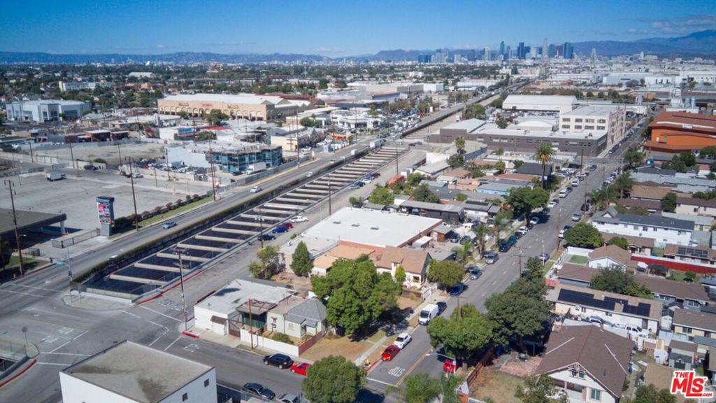 Image 3 of property listing at 6541 Regent Street, Huntington Park, CA 90255