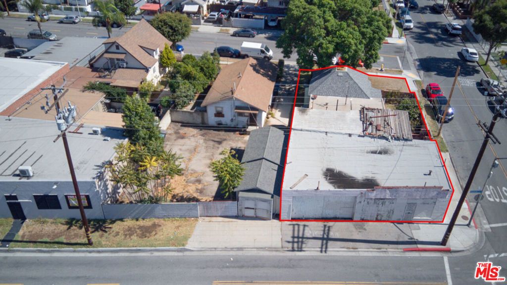 Image 5 of property listing at 6541 Regent Street, Huntington Park, CA 90255
