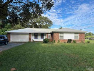 6067 Anderson Ln, Milton, FL 32570